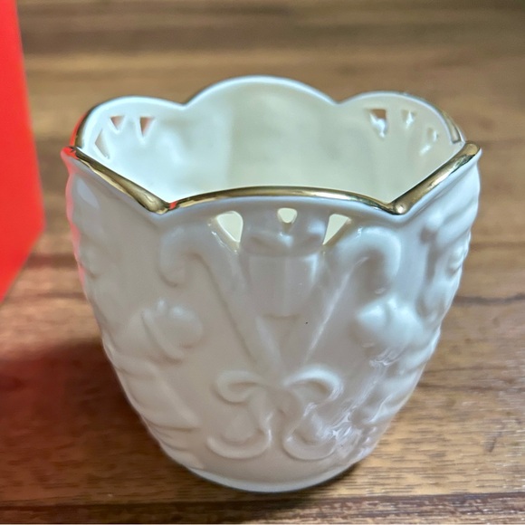 Lenox~ White/Gold • Merry Lights Snowman Votive Tea Light Ceramic Candle • New - Picture 5 of 12